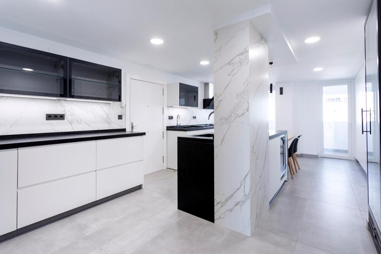 Apartamento Malagueta Luz By Renthas Málaga Exterior foto