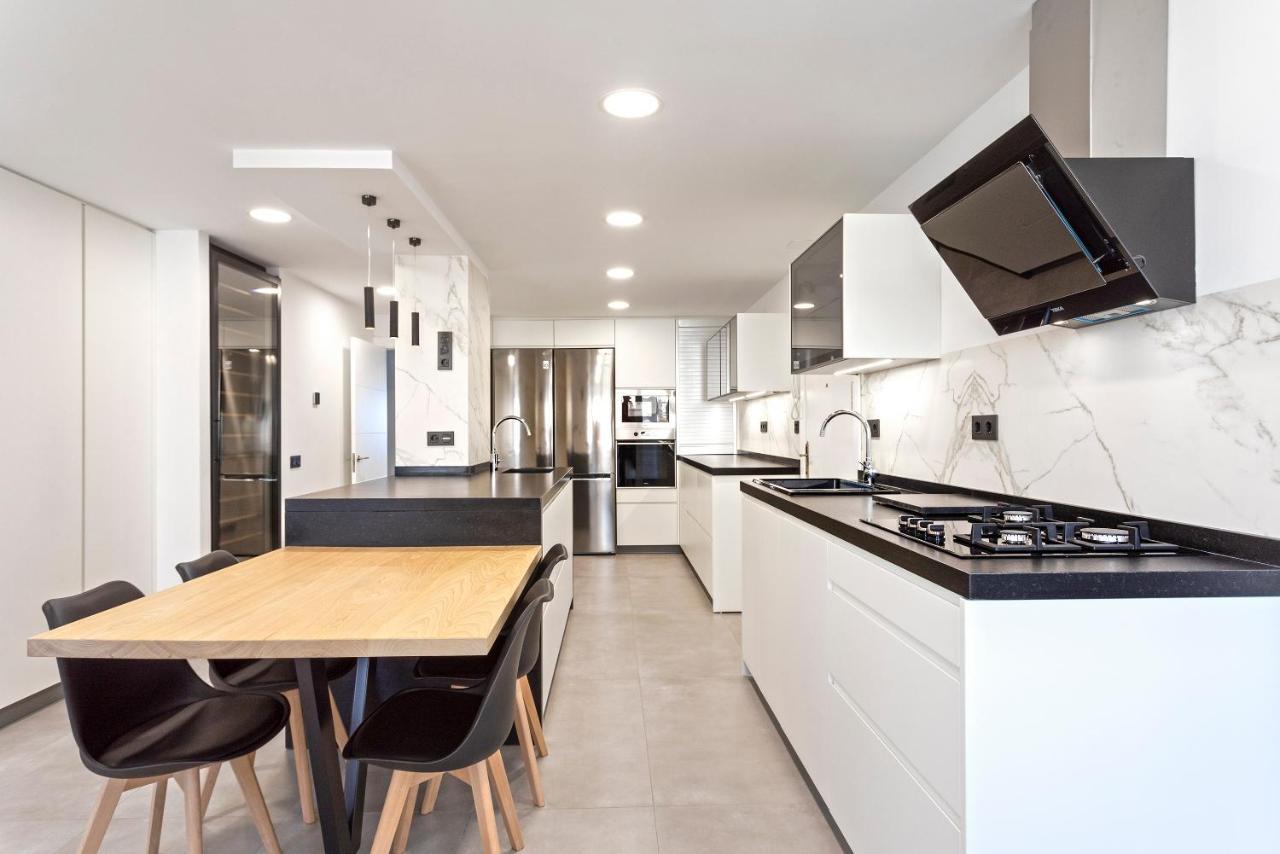 Apartamento Malagueta Luz By Renthas Málaga Exterior foto